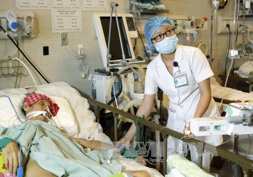 Nhiều bệnh nhân vẫn phải nằm viện do dư âm đợt nắng nóng ảnh 2